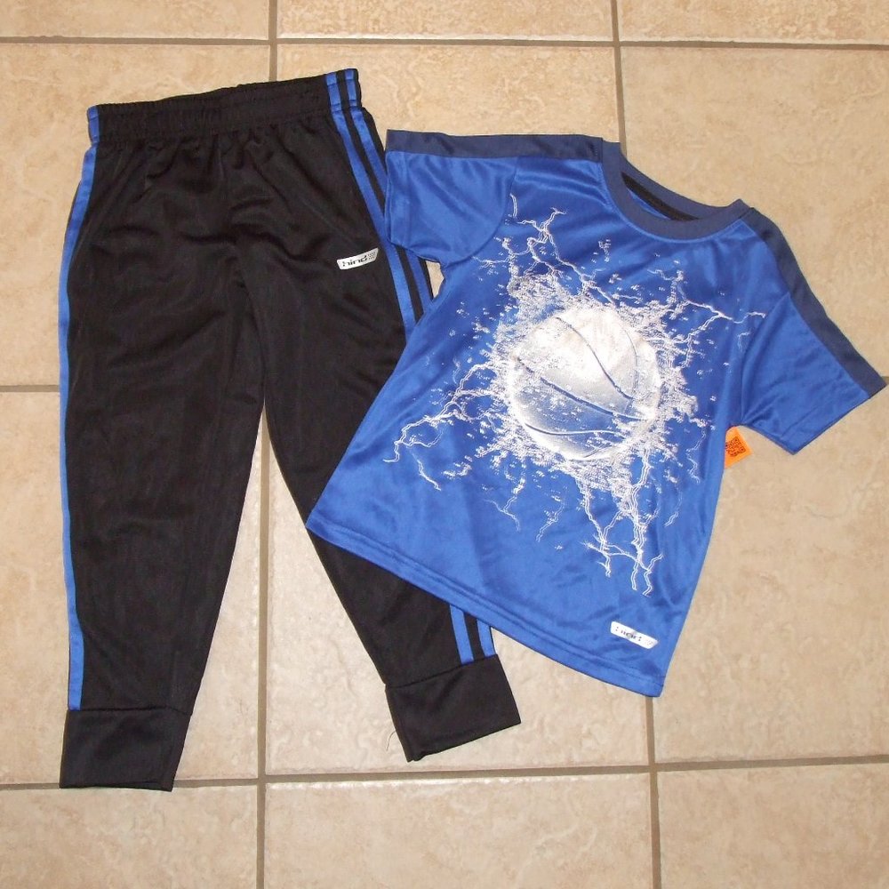 NEW NWT Boys Sz Small (4) Athletic Pants & Basketball Shirt 2 Pc Outfit Set HIND